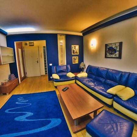 Nicole'S Apartment Bucharest Luaran gambar