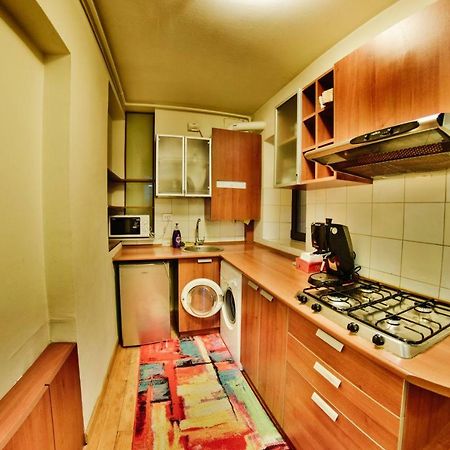 Nicole'S Apartment Bucharest Luaran gambar