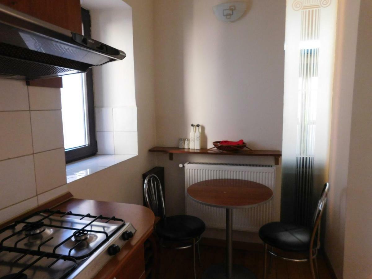 Nicole'S Apartment Bucharest Luaran gambar