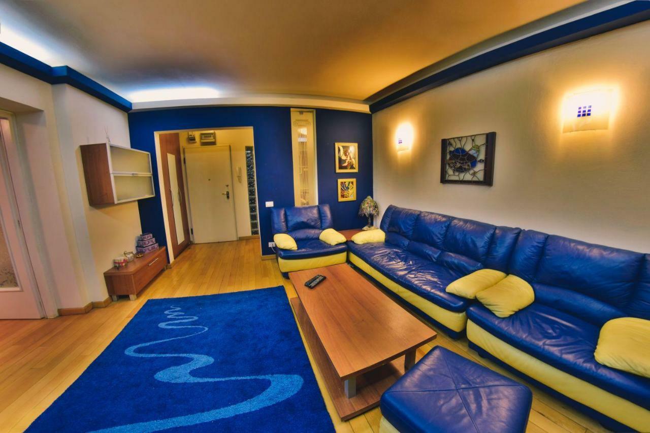 Nicole'S Apartment Bucharest Luaran gambar