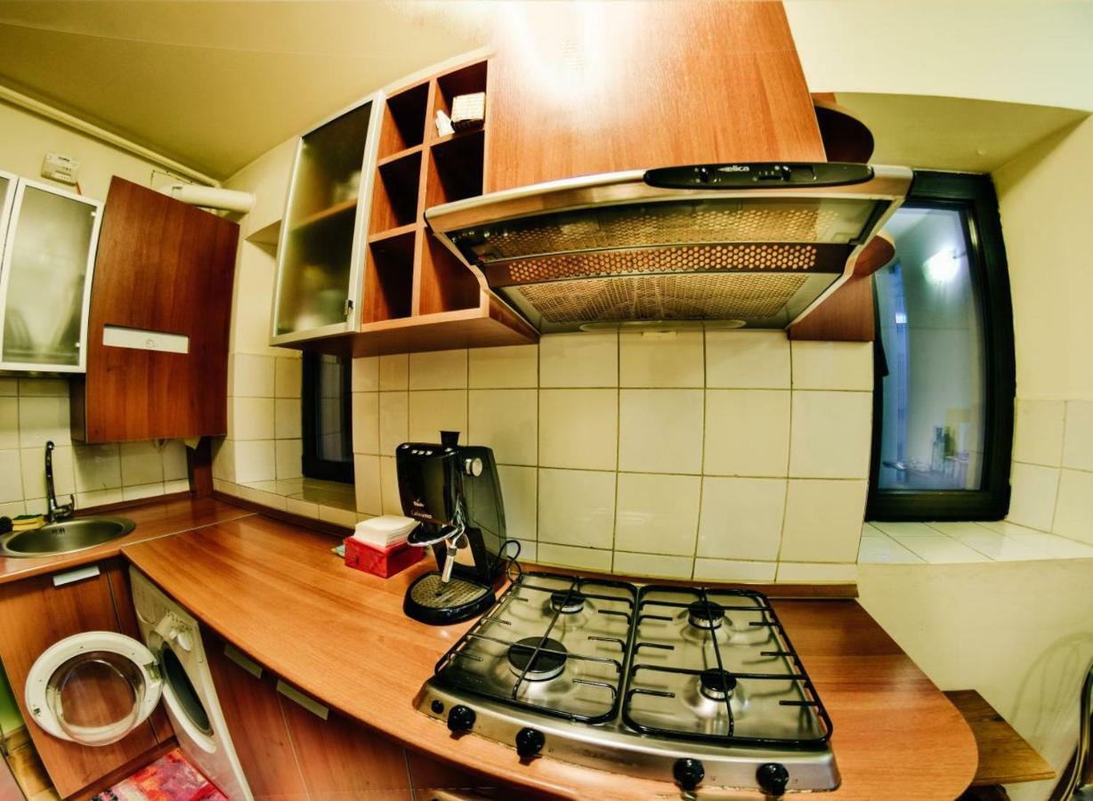 Nicole'S Apartment Bucharest Luaran gambar