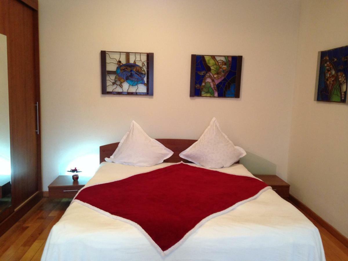 Nicole'S Apartment Bucharest Luaran gambar